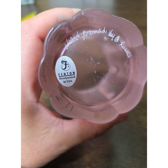 Fenton 3.5" Pink Satin Trinket Box Floral Design Handpainted In USA - Picture 16 of 16